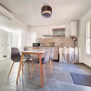 Maison la tuilerie 1-4 personnes Hébergement de vacances Châteaurenard