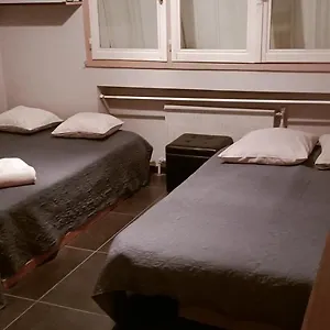 Grand Fonctionnel Et Calme Sur Lyon8 A 2 Pas Du Metro Appartement Lyon